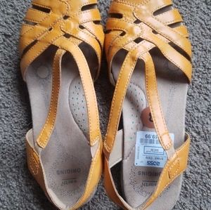 Womens Sz 8 Sandals